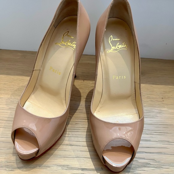 Authentic Louis Vuitton stiletto heels  - New Very Prive style - 120 patent - Picture 6 of 13